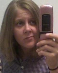 Woman, 40. dropthedonuts