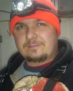 Man, 49. traksa
