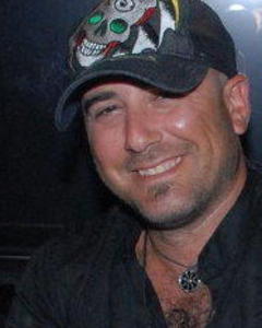 Man, 49. Mikasparoi