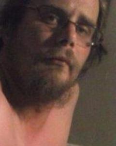 Man, 41. smokingsam