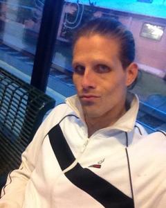 Man, 38. Kpeteslc