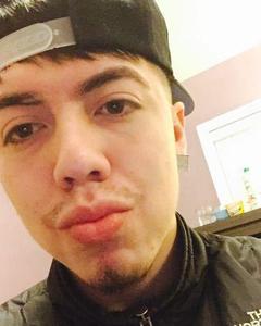 Man, 28. James_079
