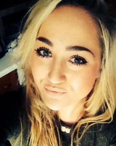 Woman, 30. simroxanne