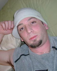 Man, 43. fishballs