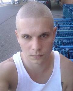 Man, 34. fro0680