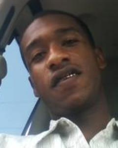 Man, 37. cutt6015
