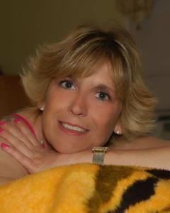 Woman, 61. T9286