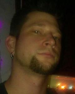 Man, 40. zdevil9853