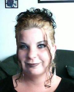 Woman, 47. Cheeks720
