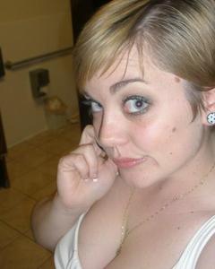 Woman, 33. femfetale
