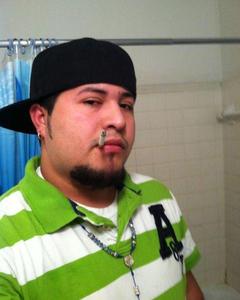 Man, 33. Apuy9