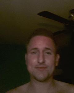 Man, 44. Tamparob812267