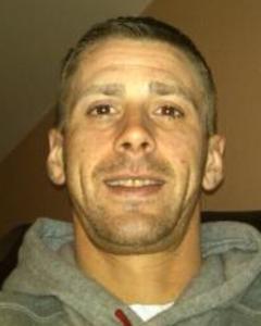 Man, 45. mackle