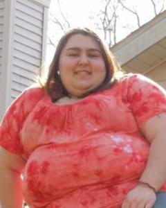 Woman, 32. KT174017