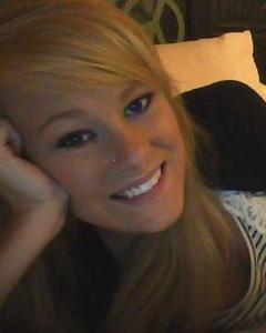Woman, 33. EmilieAnne