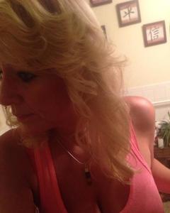 Woman, 57. Angelkisse8537