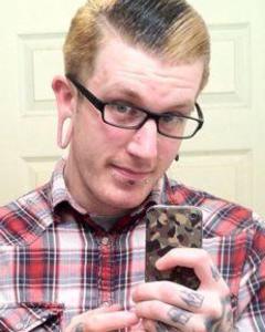 Man, 33. Everymanawolf