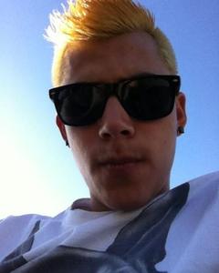 Man, 28. Mikey20154027