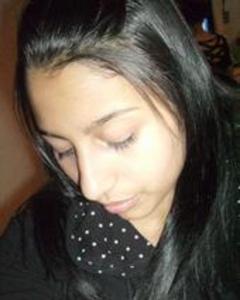 Woman, 34. NUNU13297