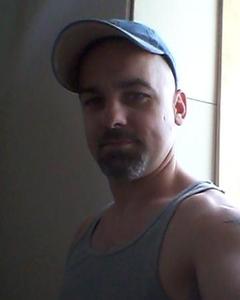 Man, 40. cmob1061
