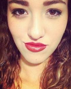 Woman, 35. DaphneDawson5