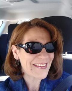 Woman, 53. trayle