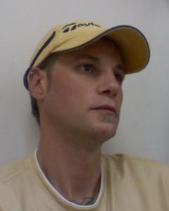 Man, 53. findmorehead