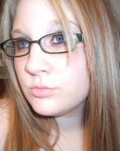Woman, 42. Kimberly86648A