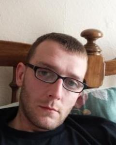 Man, 40. Apeck