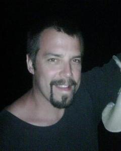 Man, 49. Mokenakid
