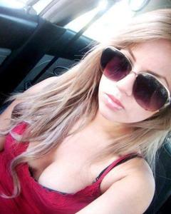 Woman, 34. nicolejonnes