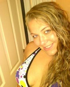 Woman, 35. Sammi036