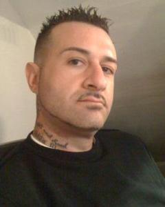 Man, 48. kazry