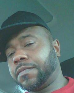 Man, 54. Nikeyt