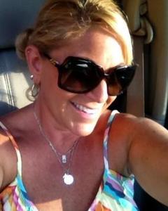 Woman, 48. Roxxxxx