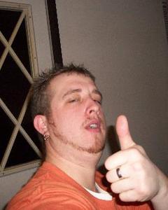 Man, 42. vanhootr99