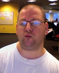 Man, 45. Tischco