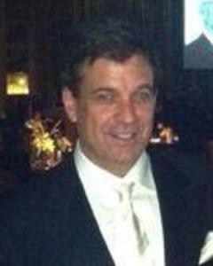 Man, 66. Looking3433