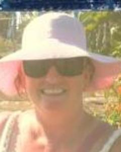 Woman, 52. red7102
