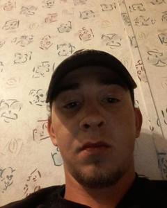 Man, 32. Slim19921658
