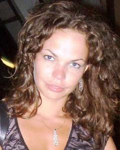 Woman, 40. MegaBrunette54