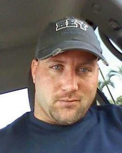 Man, 44. johnboy504x4in