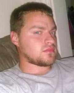 Man, 34. holein