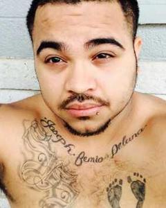 Man, 32. Deluna_0128