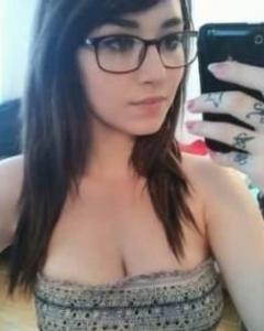 Woman, 32. Loreenmetler2