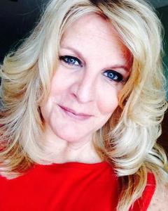 Woman, 56. Mae7401