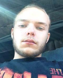 Man, 28. Tfox0372