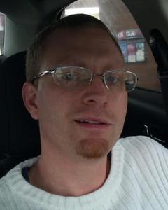 Man, 43. kcman5411