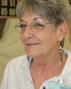 Woman, 75. labgirl57