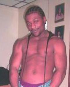 Man, 36. Tantone